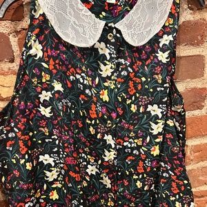 Unique floral sleeveless blouse